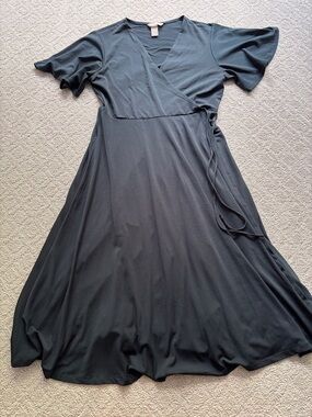 H&M Flattering Navy Faux Wrap Midi Dress with V-Neck